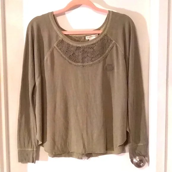 NWT Billabong Oversize Top SP/ M - Picture 2 of 4